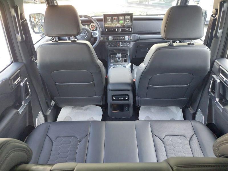 EMC 212 2.0 TGDI 8AT 4WD Adventurer