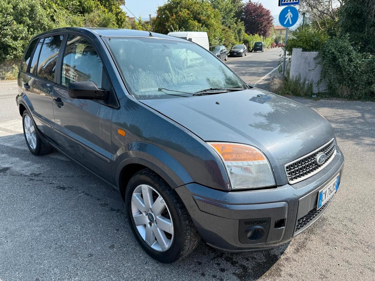 Ford Fusion 1.4 TDCi 5p. Leather