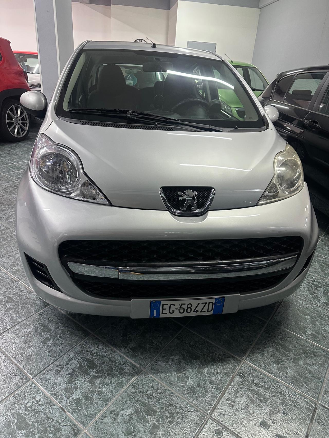Peugeot 107 1.0 68CV 5p. Plaisir