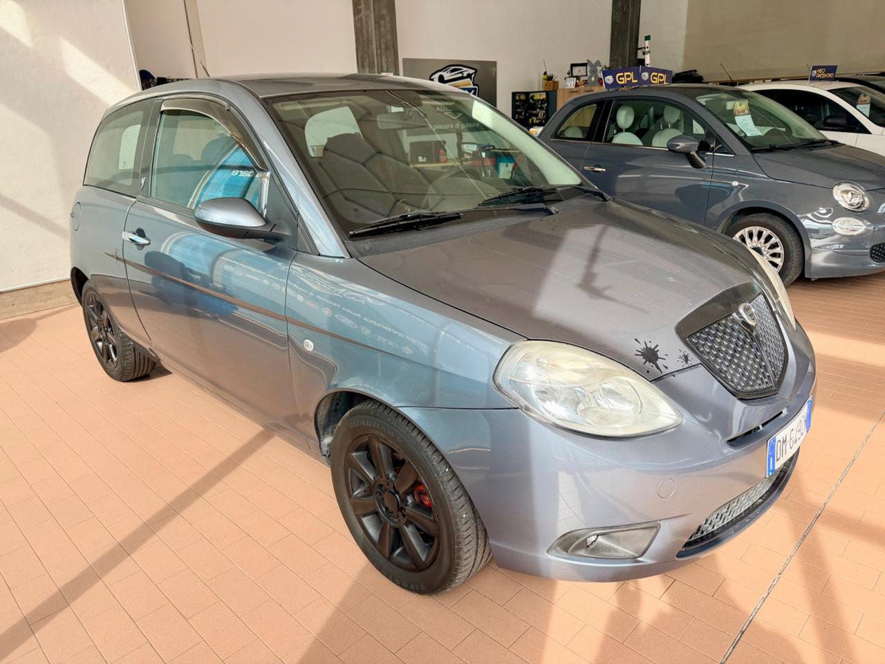 Lancia Ypsilon 1.3Mjt 75cv Neopatentati
