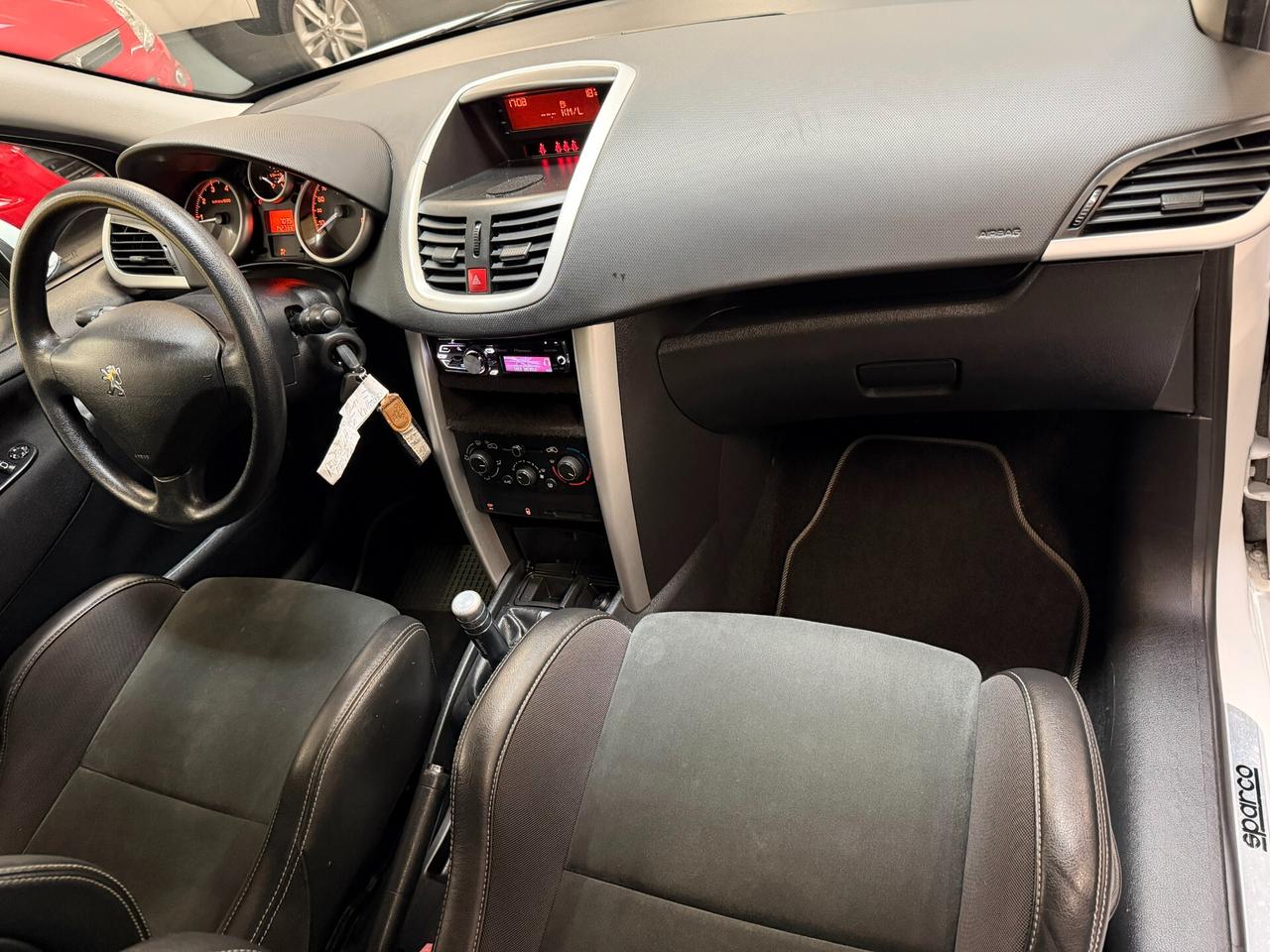 Peugeot 207 1.4 8V 75CV 5p. Active
