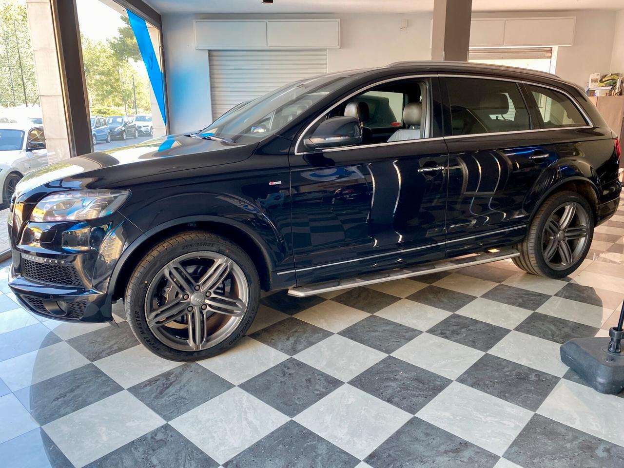 Audi Q7 3.0 TDI 240 CV quattro Tiptr. S-Line-2010