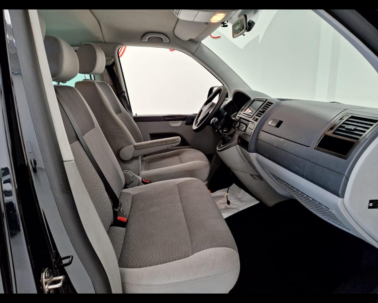 VOLKSWAGEN Multivan T5 2010 - Multivan 2.0 tdi Comfortline 140cv