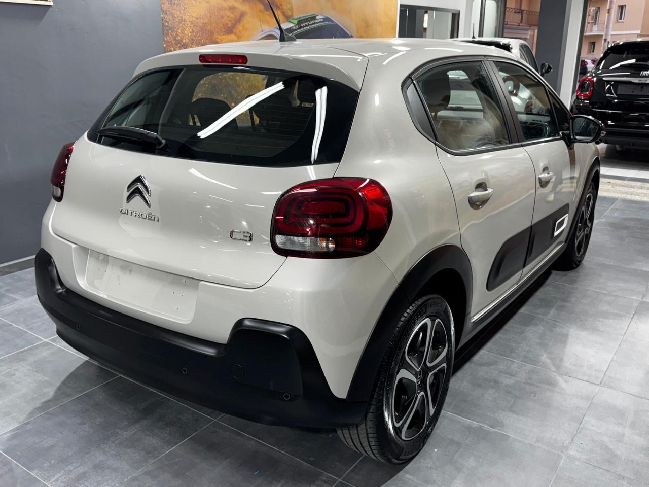 Citroen C3 PureTech 110 S&S PLUS 27619 KM