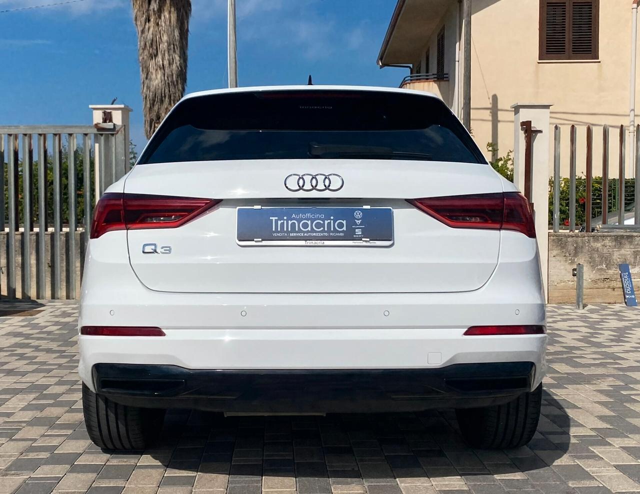 Audi Q3 Business 2.0 TDI 150CV s-tronic 35