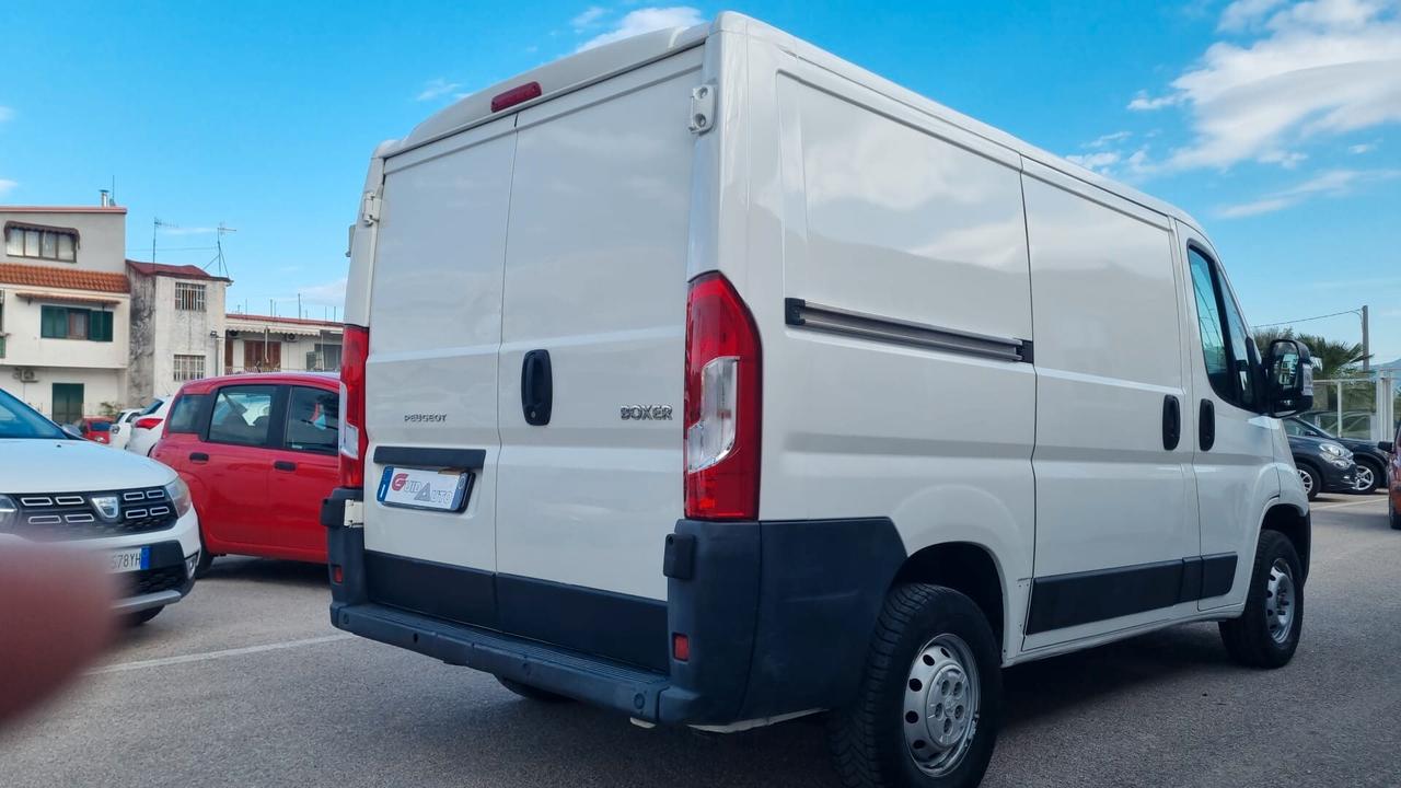 Peugeot Boxer 330 2.2 BlueHDi 140 S&S PC-TN Furgone