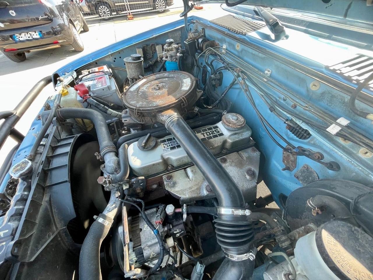 NISSAN KING CAB 2.5 - PICK UP 4 X 4