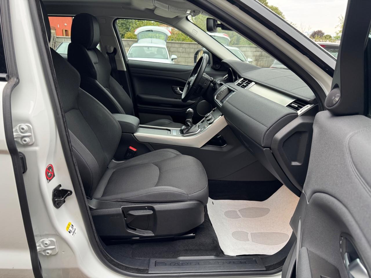 Land Rover Range Evoque 2.0 eD4 5p. SE Dynamic