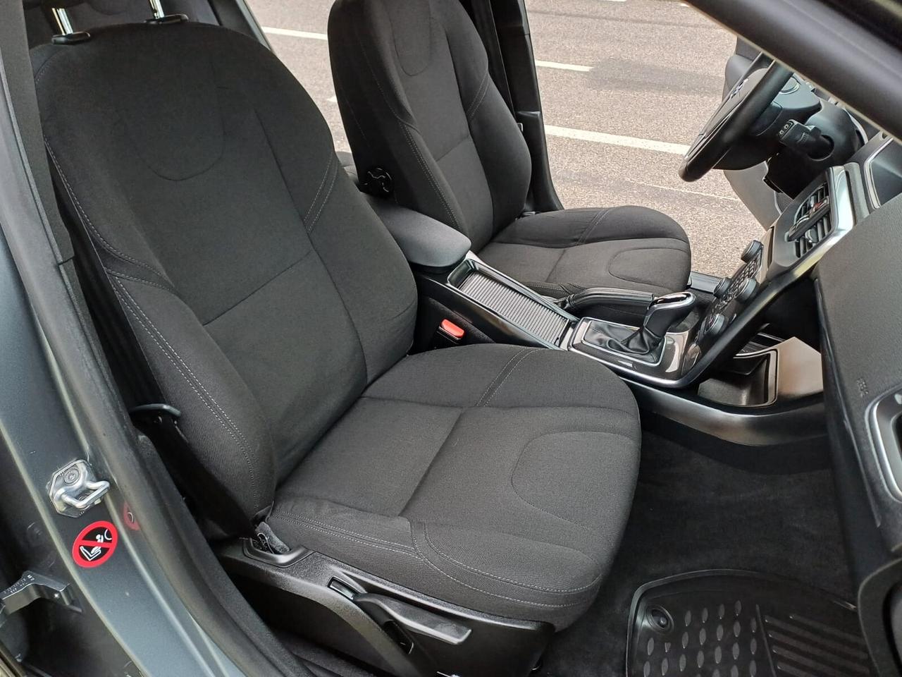 Volvo V40 D2 Geartronic Business
