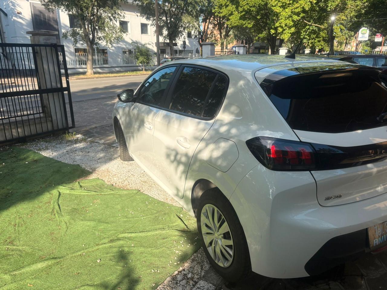 Peugeot 208 BlueHDi 100 Stop&Start 5 porte Like