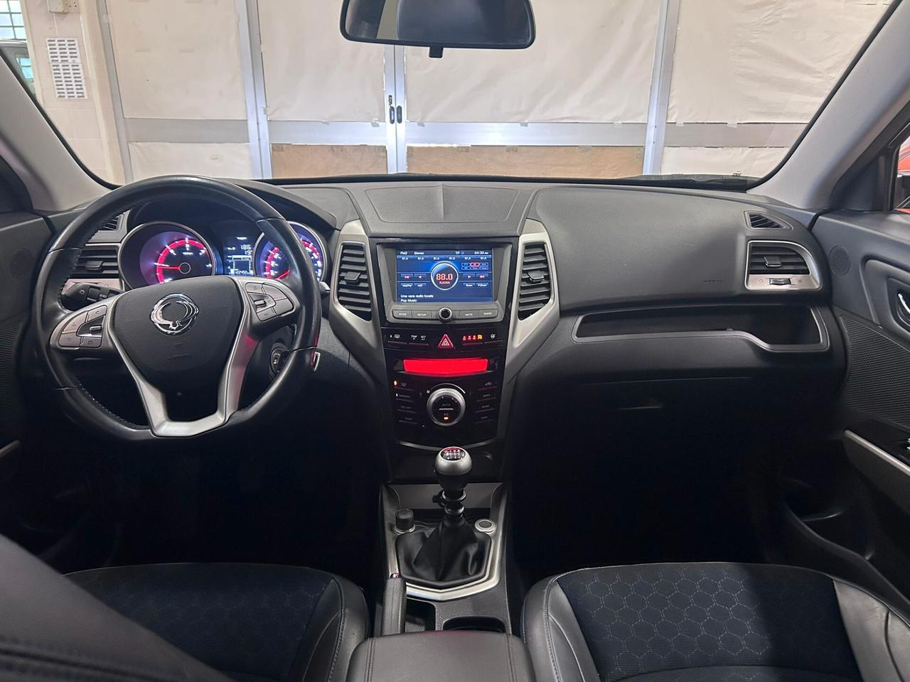 Ssangyong Tivoli 1.6d 2WD GO Be Hot Aebs