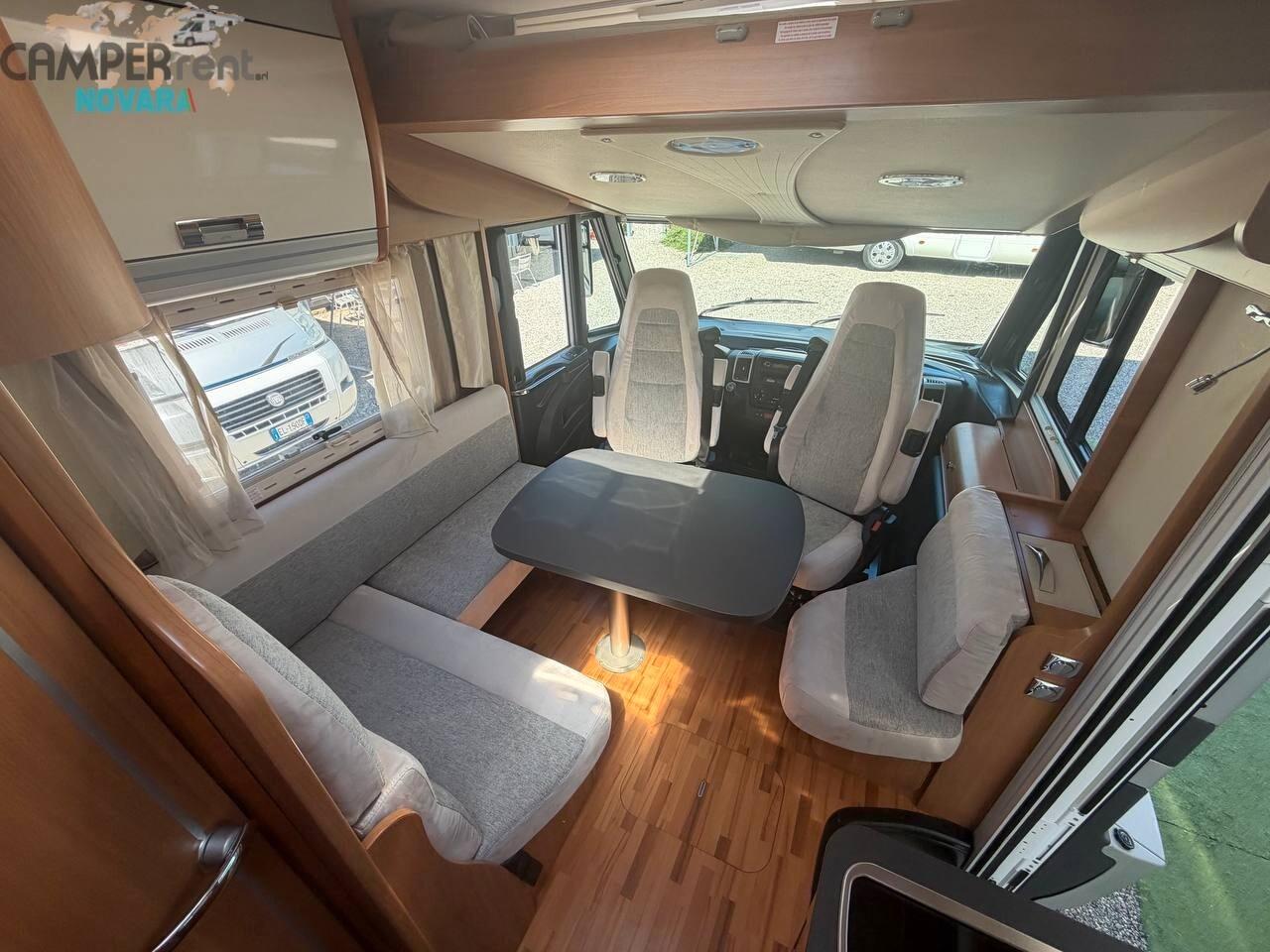 Laika ECOVIP 610 MOTORHOME LETTO MATRIMONIALE 6.80 MT