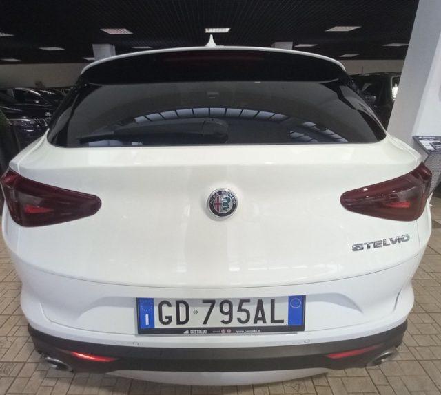 ALFA ROMEO Stelvio 2.2 Turbodiesel 160 CV AT8 RWD Super