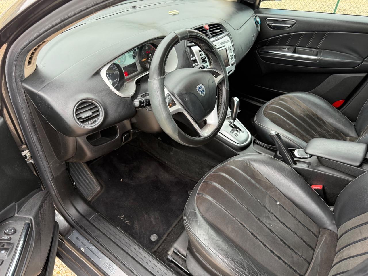 Lancia Delta 1.6 AUTOMATICA MOTORE NUOVO PERMUTE