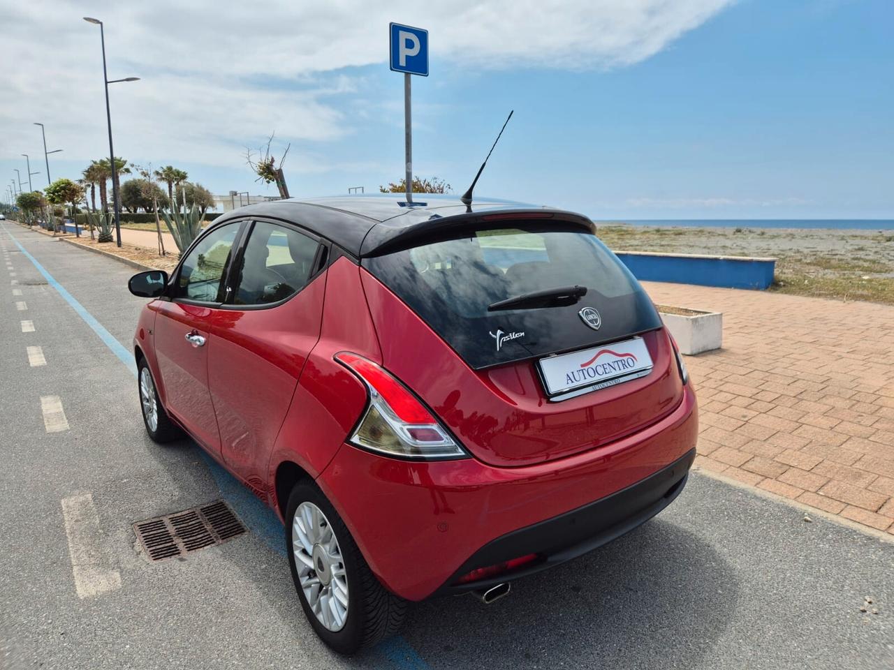 Lancia Ypsilon 1.3 MJT 16V 95 CV 5 porte S&S Gold