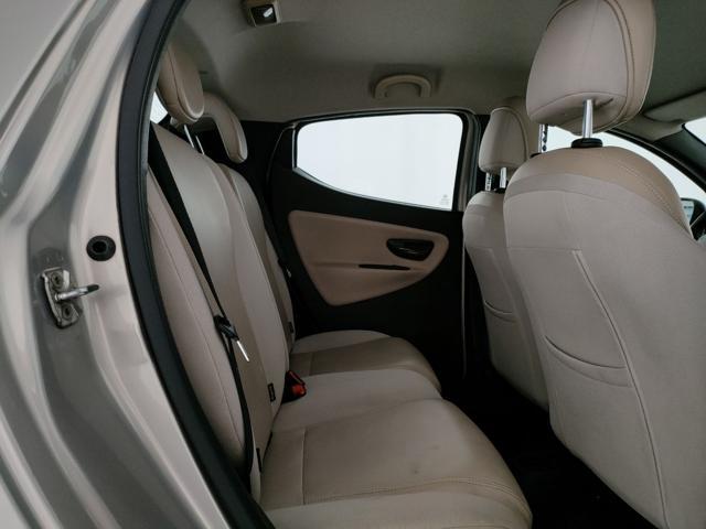 LANCIA Ypsilon 1.2 69 CV 5 porte S&S Platinum