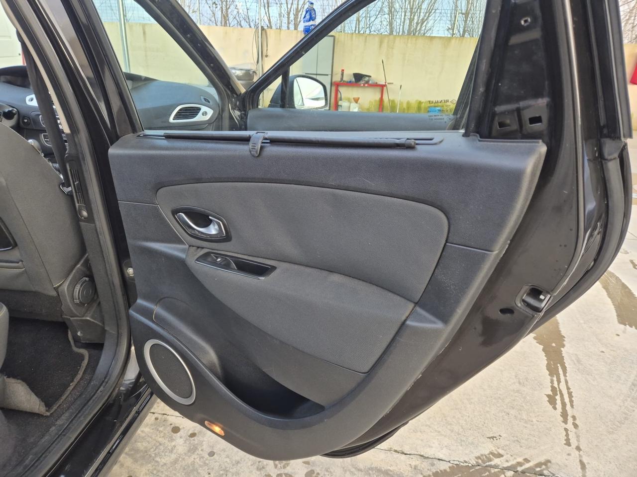 Renault Scenic Scénic X-Mod 1.5 dCi 110CV Luxe