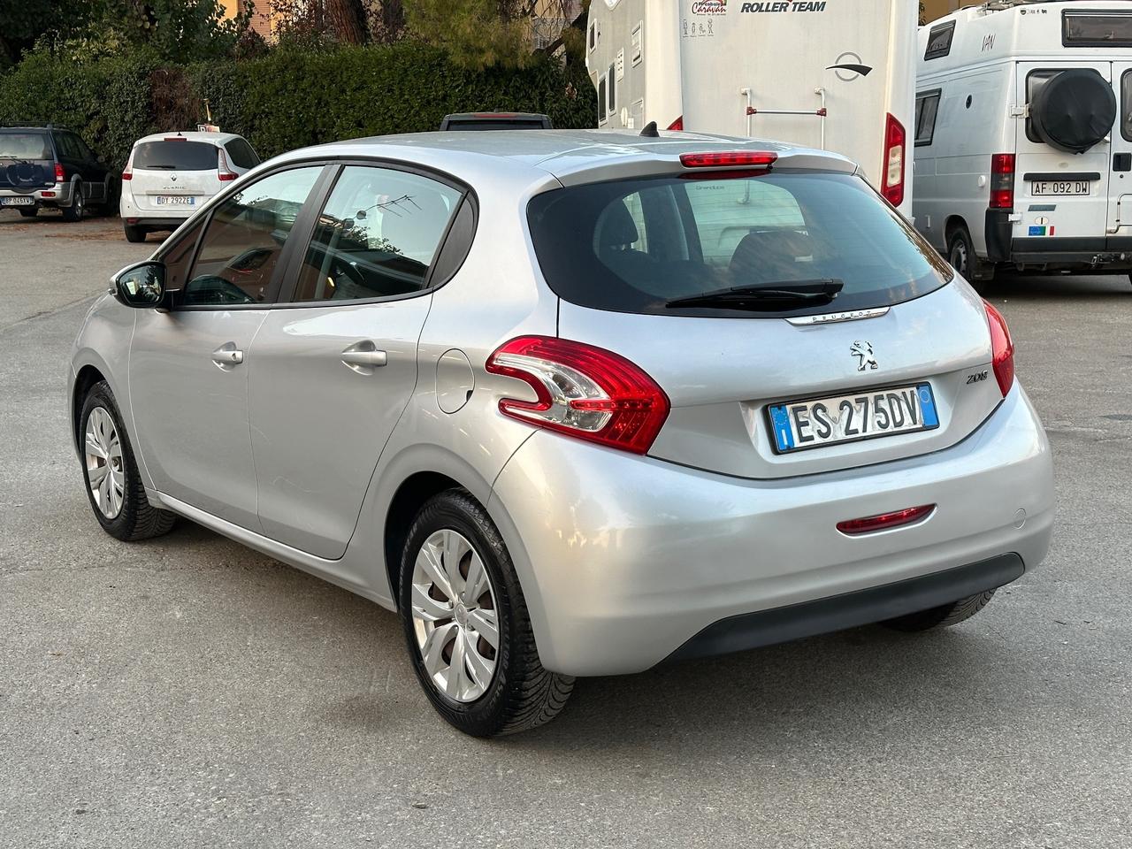 Peugeot 208 1.0 VTi 68 CV 5 porte solo 110mila km