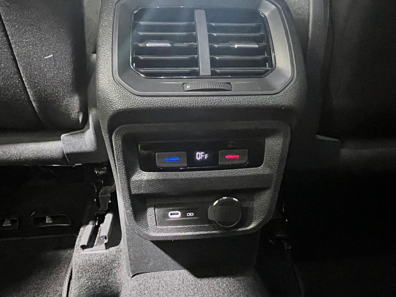 Volkswagen Tiguan 2.0 TDI SCR Life (VIRTUAL COCKPIT)