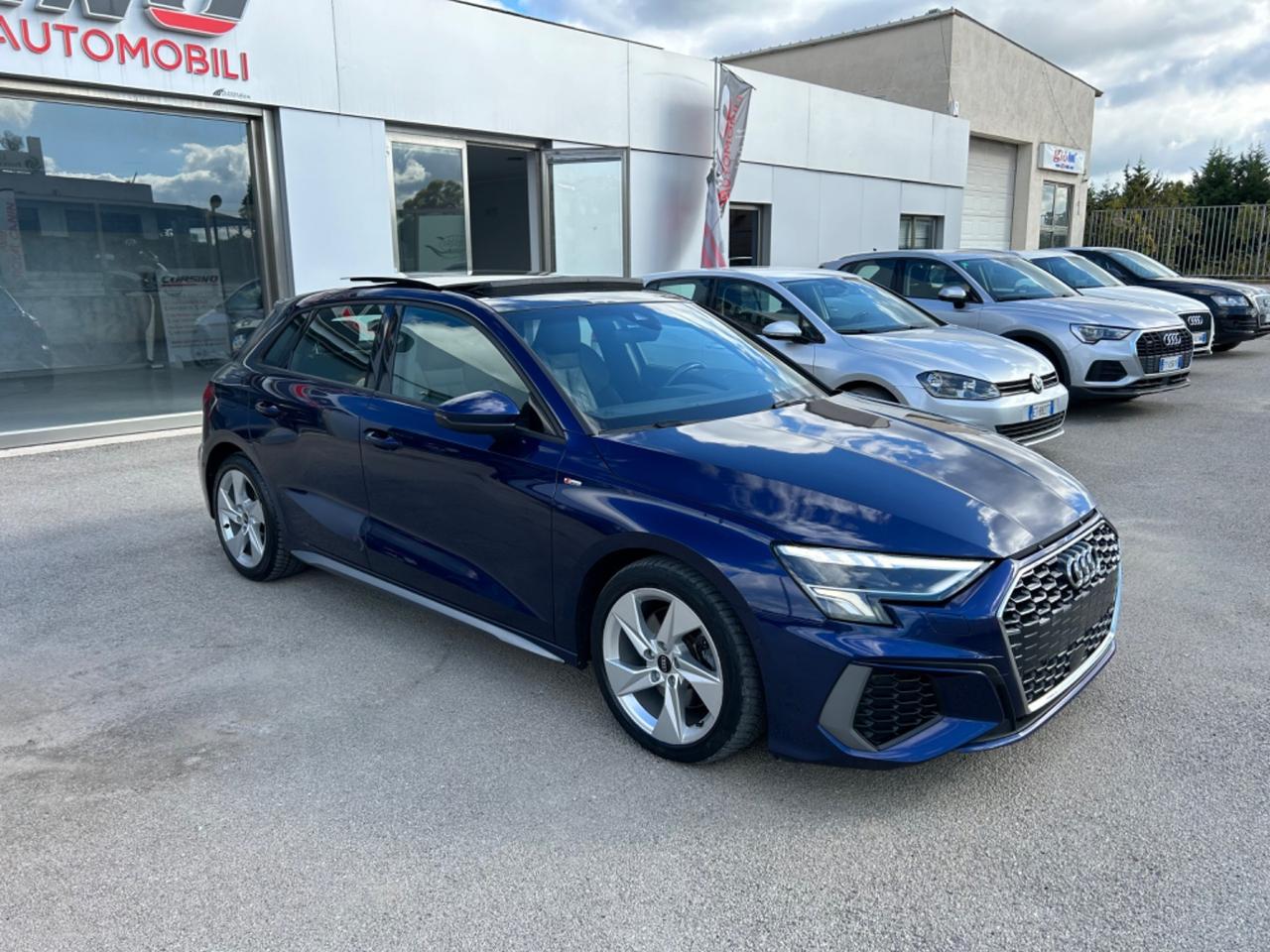 Audi A3 SPB 2.0TDI S line Edition full tetto