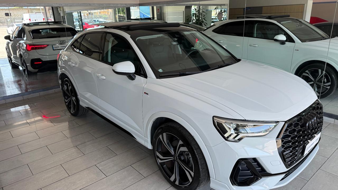 AUDI Q3 SPORTBACK S LINE TETTO IDENTITY BLACK