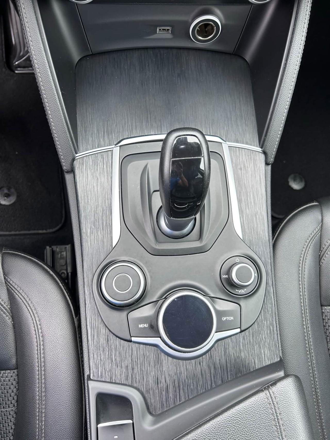 Alfa Romeo Stelvio 2.2 Turbodiesel 210 CV AT8 Q4 Executive