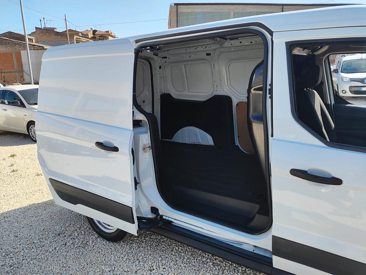 Ford transit connect passo lungo iva esposta 3 posti