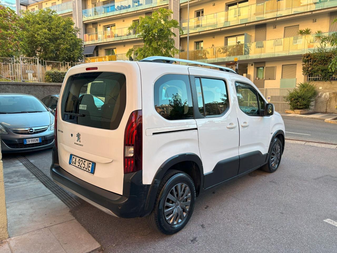 Peugeot Rifter BlueHDi 130 S&S Active Long 7 posti IVA COMPRESA