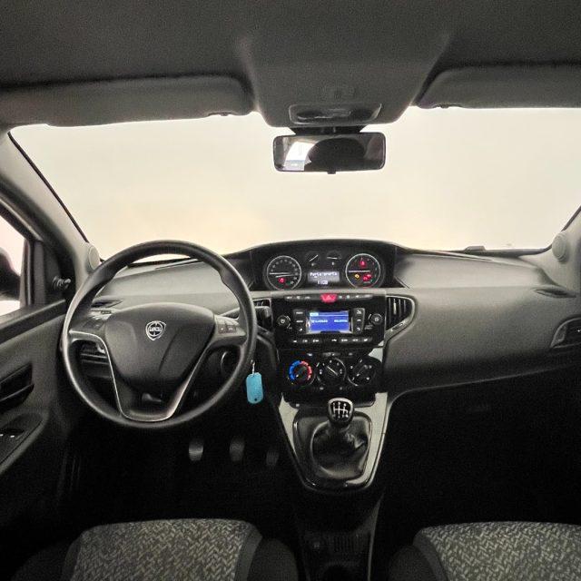 LANCIA Ypsilon 1.0 FireFly 5 porte S&S Hybrid Ecochic Silver