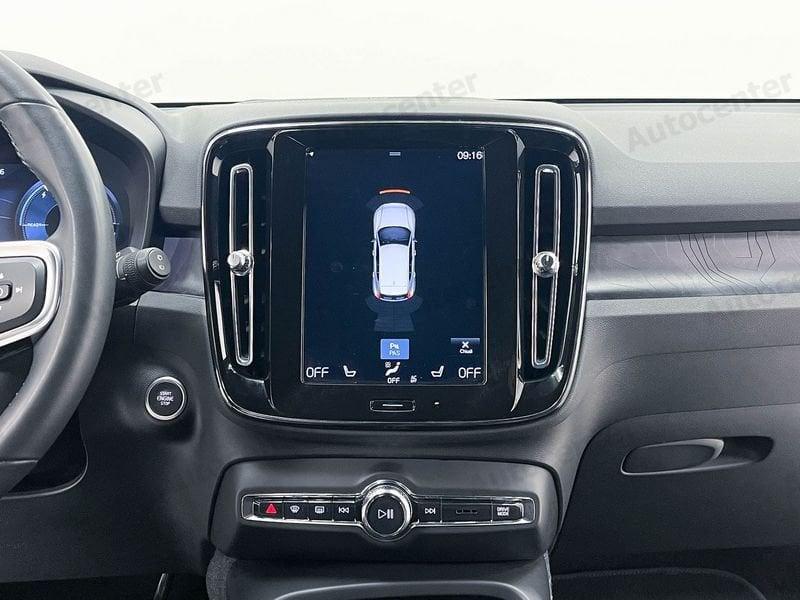 Volvo XC40 T4 RECHARGE PLUG IN PLUS DARK AUT