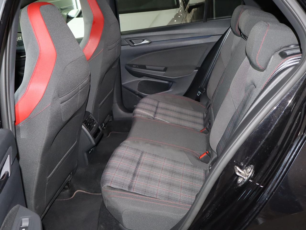 Volkswagen Golf GTI Ultimate 2.0 TSI GTI #10150