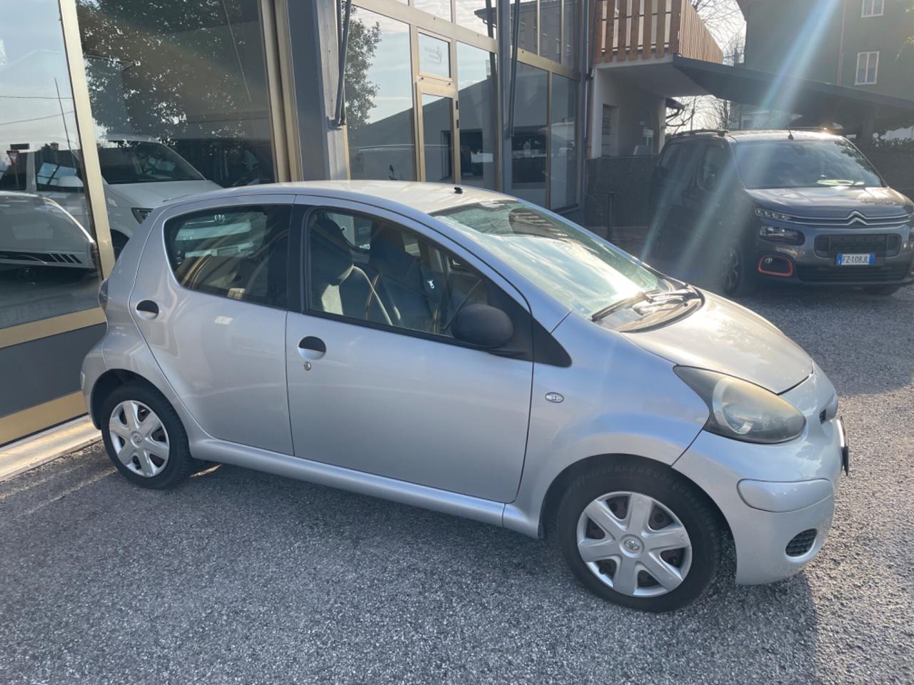 Toyota Aygo 1.0 Now - 5 porte