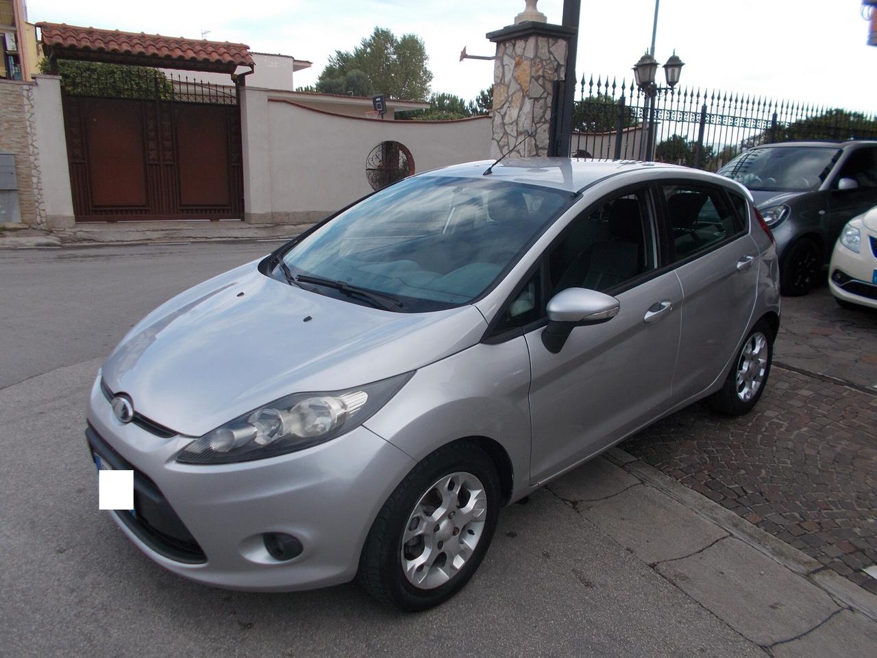 Ford Fiesta 1.4 TDCi 68CV 5 porte Titanium