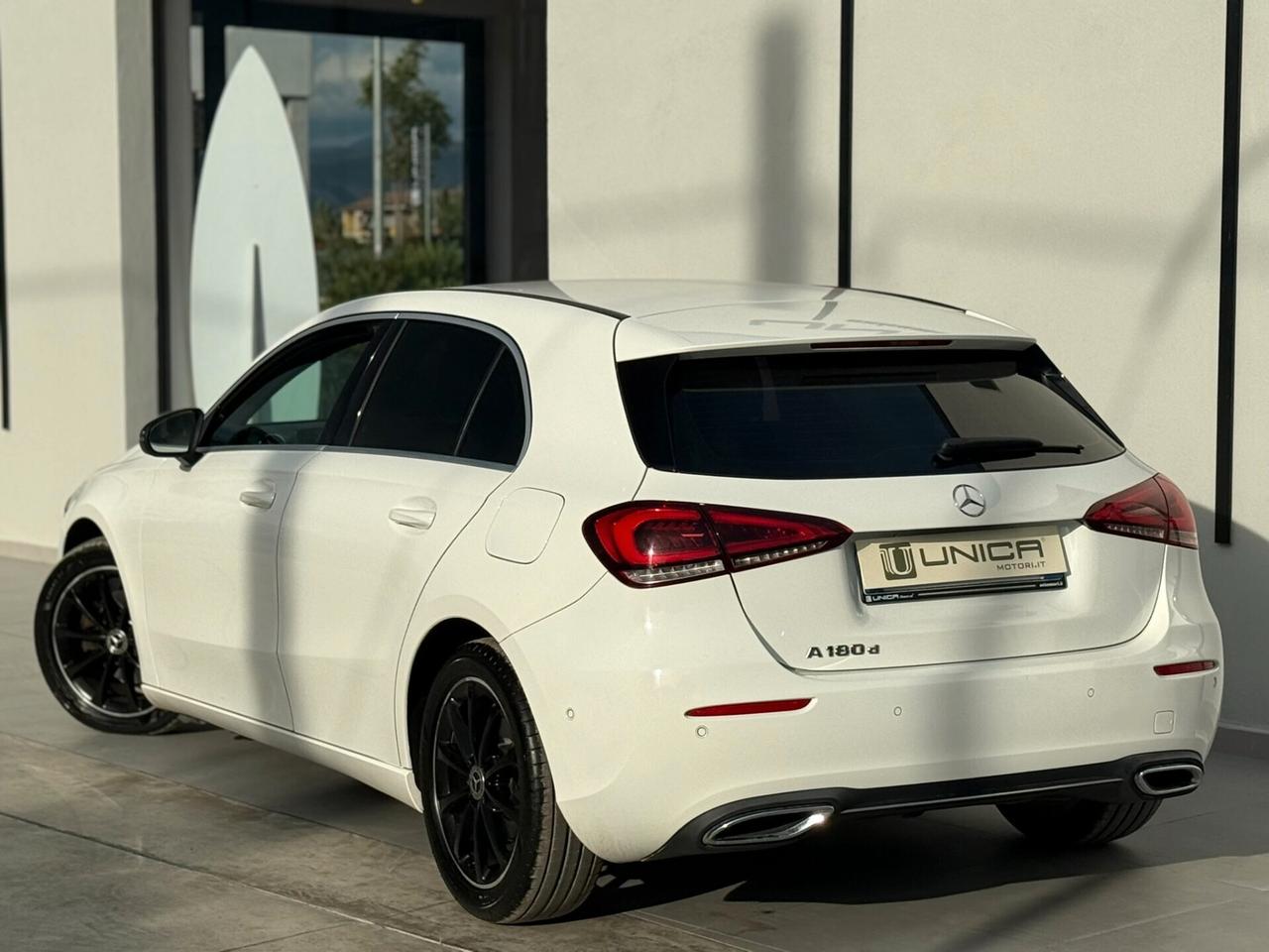 Mercedes-Benz A 180 D 116 CV SPORT AUTO CAMERA - FULL LED