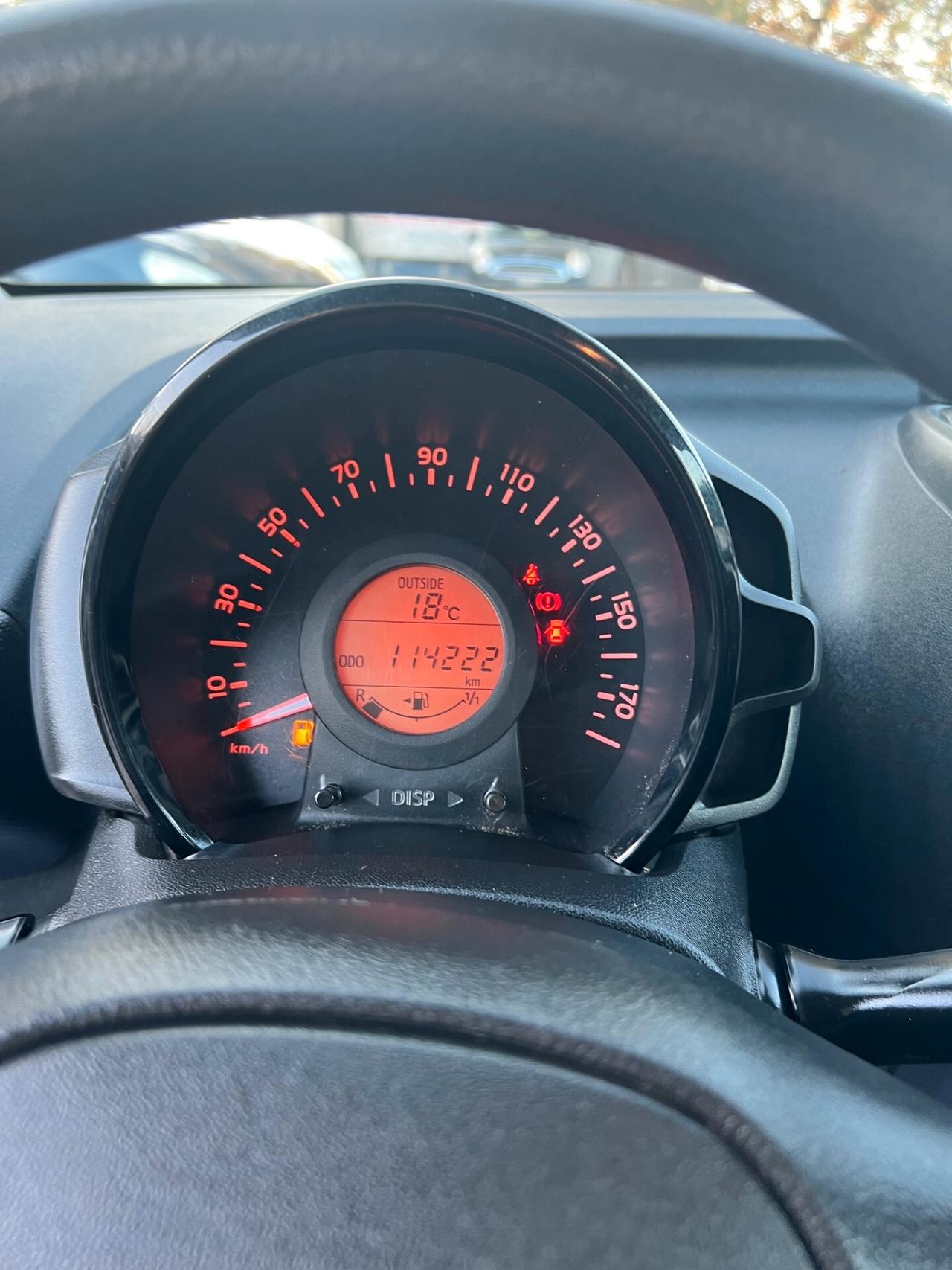 Toyota Aygo 1.0 VVT-i 69 CV 5 porte x-play TSS