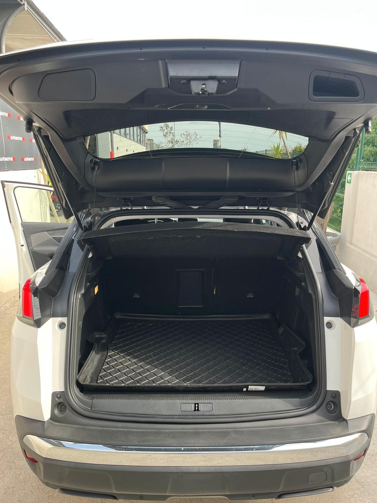 Peugeot 3008 BlueHDi 130 S&S EAT8 Business