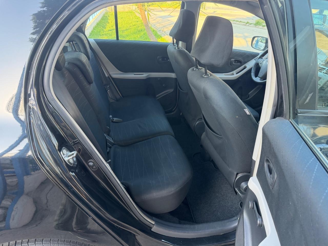 Toyota Yaris 1.0 benzina 69 cv 2007