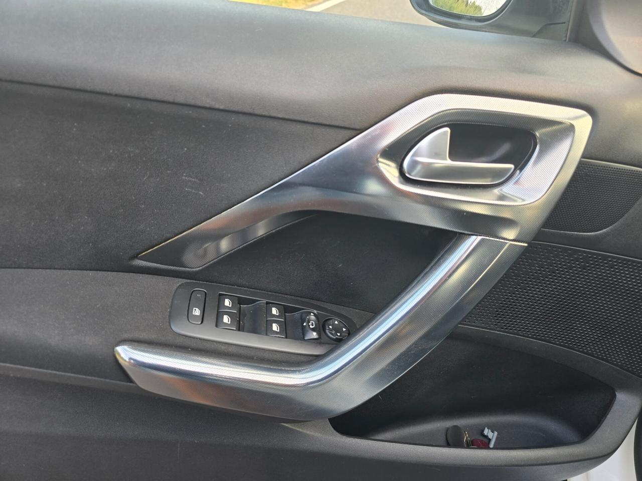 PEUGEOT 2008 1.6 VTi "OK PER NEOPATENTATI"