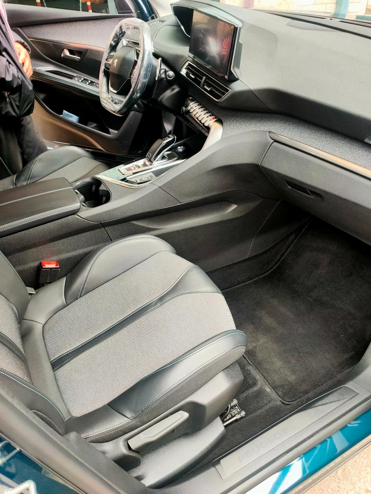 Peugeot 3008 BlueHDi 130 S&S EAT8 GT