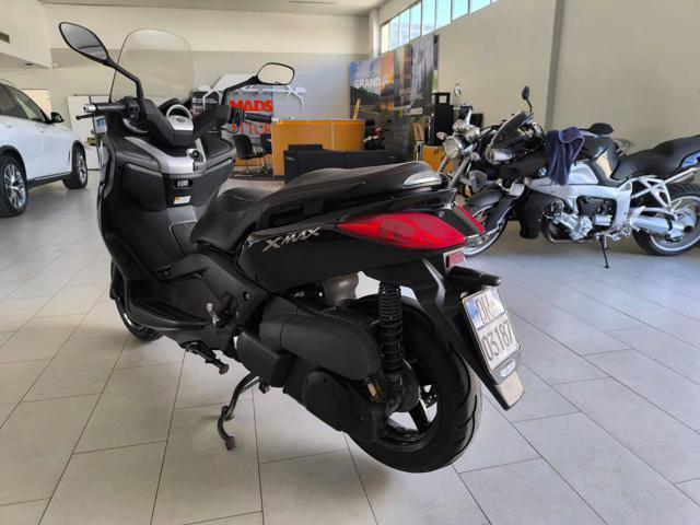 YAMAHA X-Max 250 x