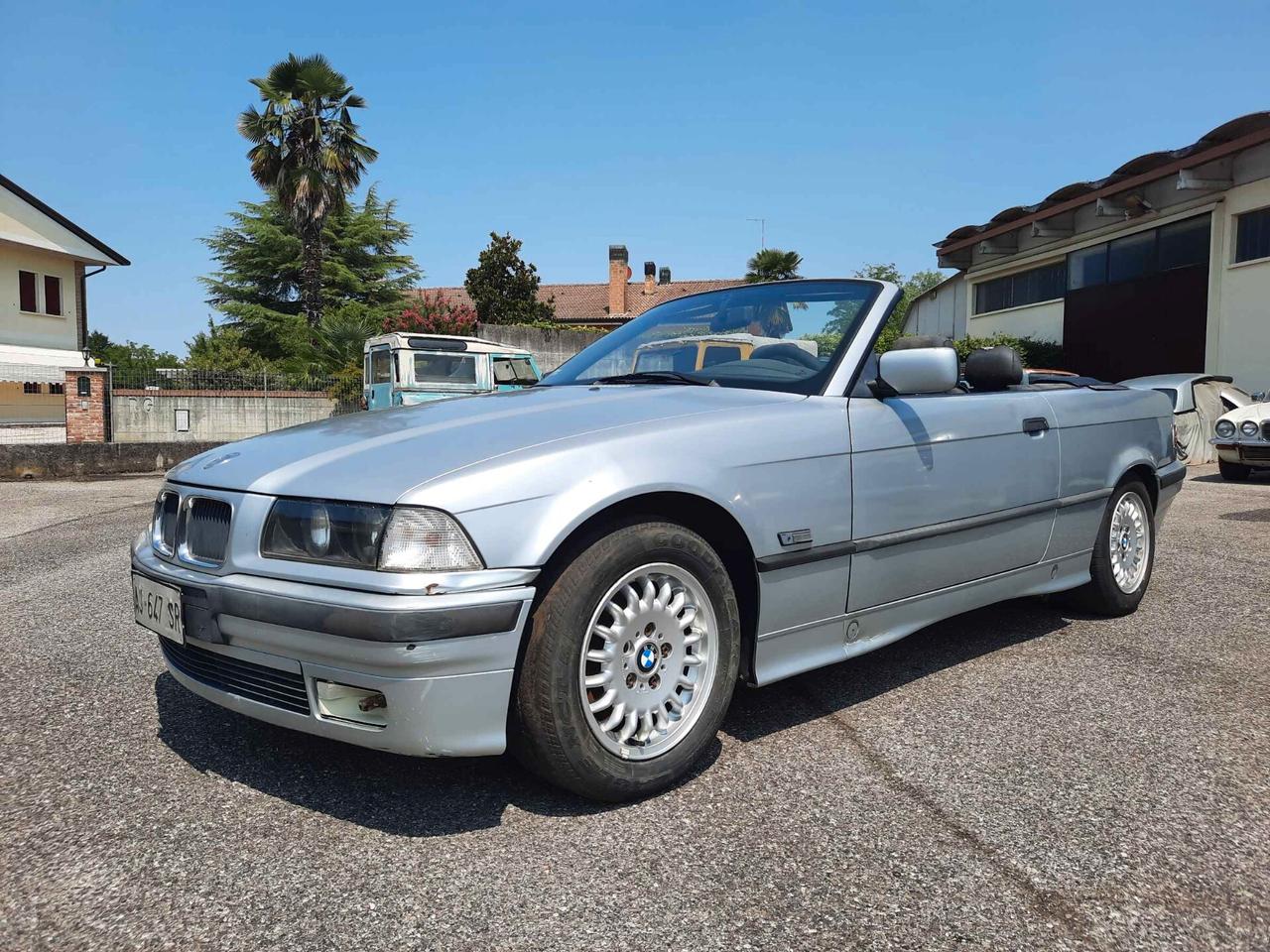 Bmw 320 Cabriolet del 1995 (E36)