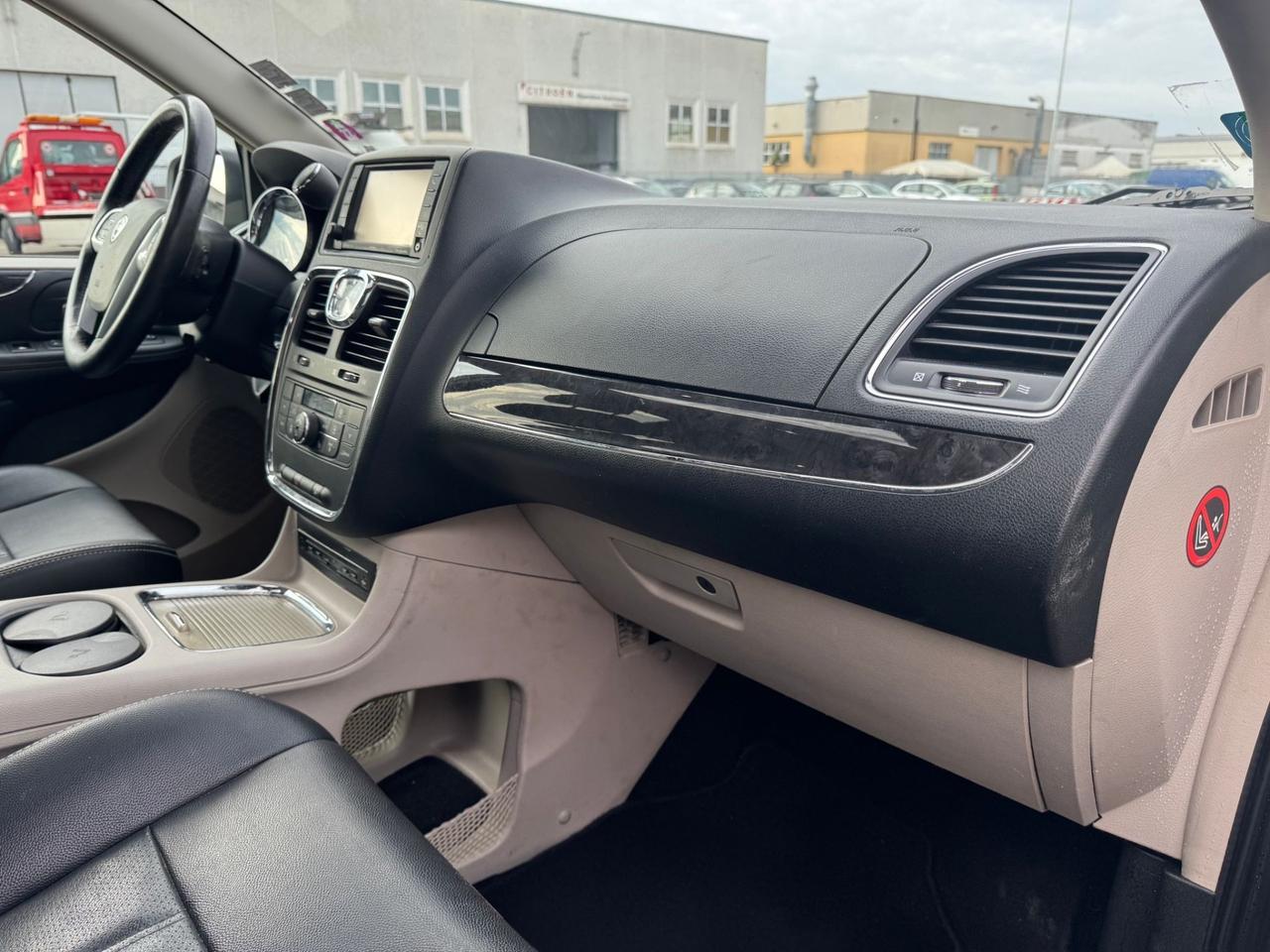 Lancia Voyager 2.8 Turbodiesel Platinum 163 CV