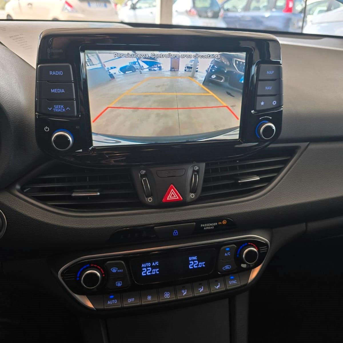 Hyundai i30 Fastback 1.4 - UNICO PROPRIETATIO - STRAFULL OPTIONAL-