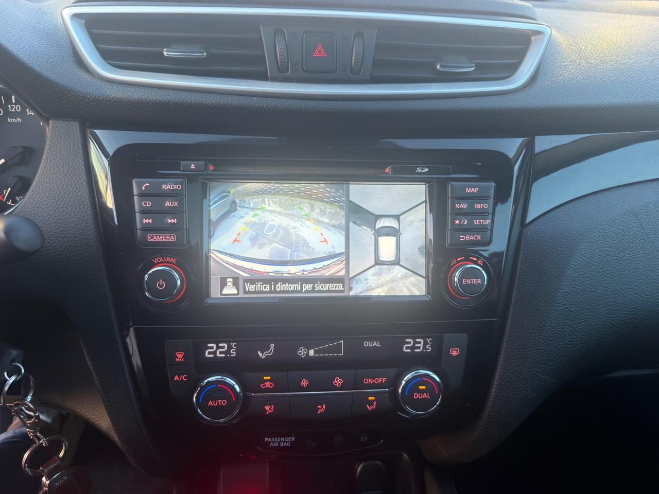 Nissan Qashqai 1.5 dCi 360 Tekna