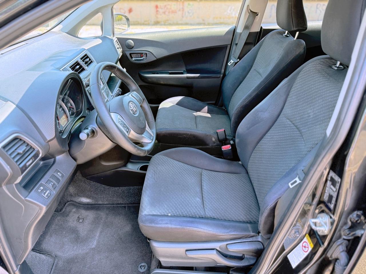 Toyota Verso-S 1.3 benzina 100cv neopatentati - 2011
