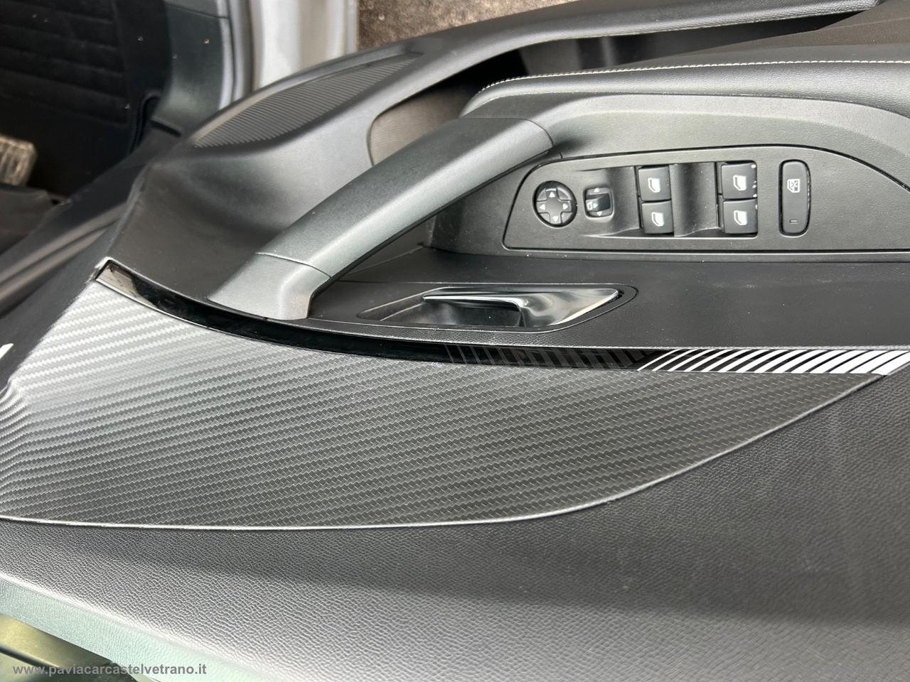 PEUGEOT 2008 BlueHDi 130 S&S EAT8 GT