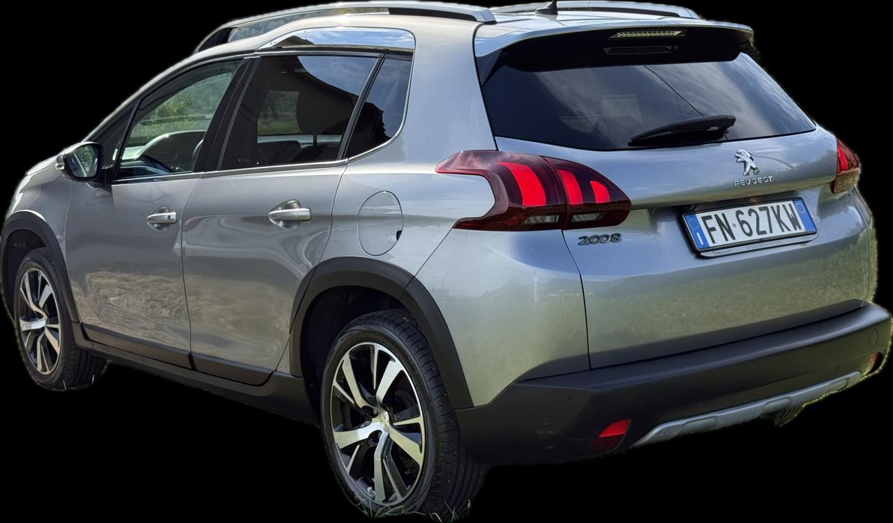 Peugeot 2008 1.2 Turbo Benzina 110 cv EURO 6B NEOPATENTATI