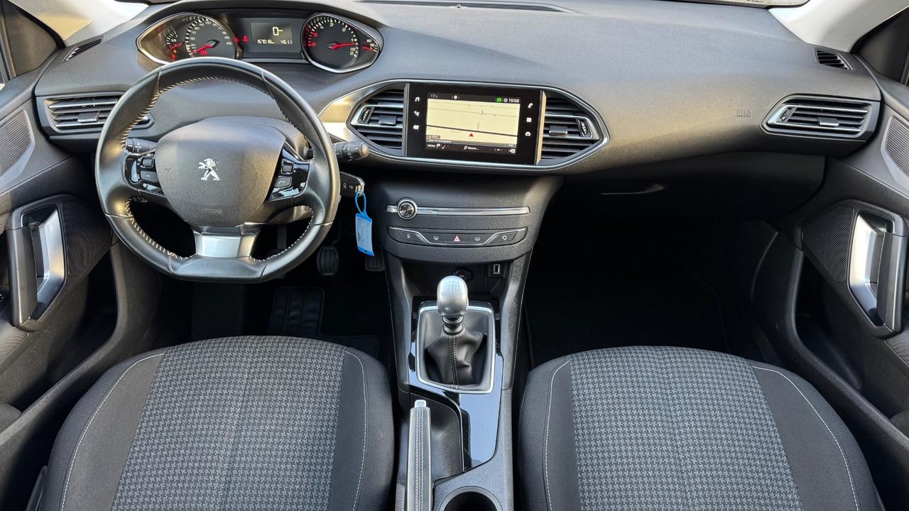 Peugeot 308 HDi 130cv Business