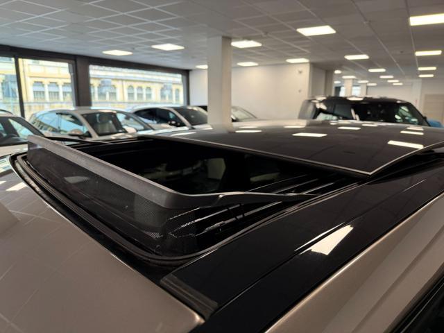 LAND ROVER Range Rover Velar 3.0D V6 300 CV R-Dynamic S / TETTO APRIBILE