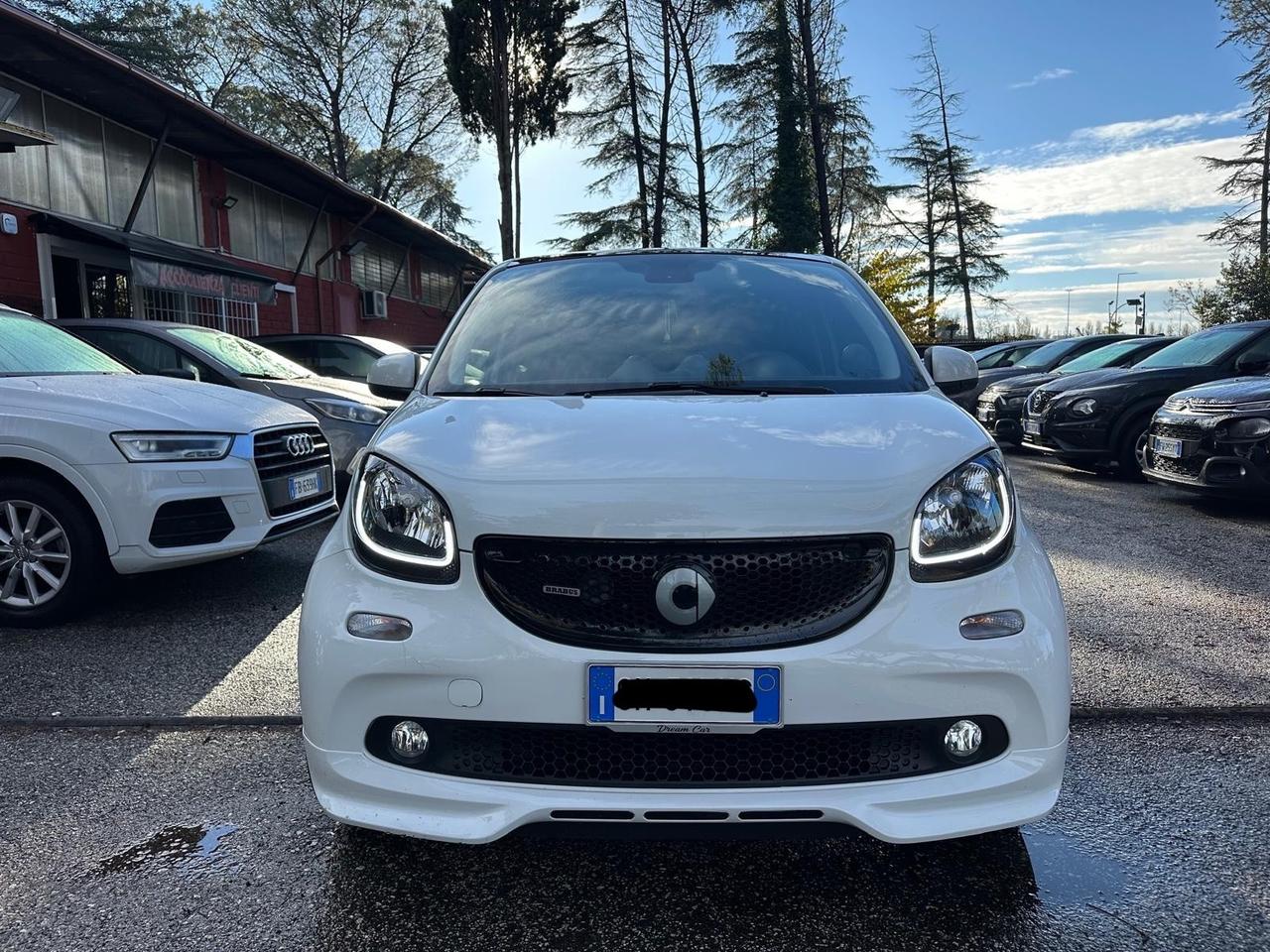 Smart ForFour BRABUS 0.9 Turbo twinamic Xclusive kamera UBJ full led